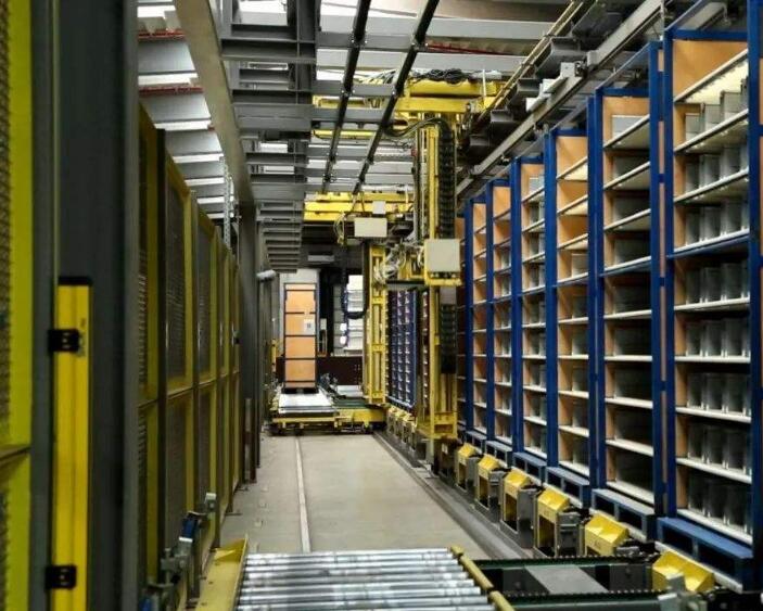  Automated three-dimensional warehouse shelf manufacturers supply intelligent storage automated shelves for the logistics industry