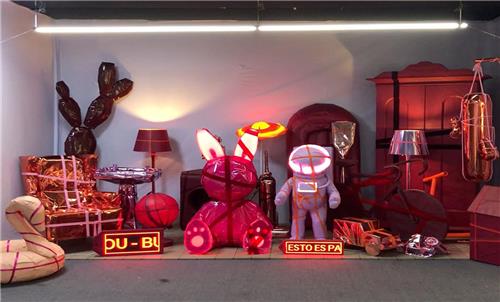 Window Display 4