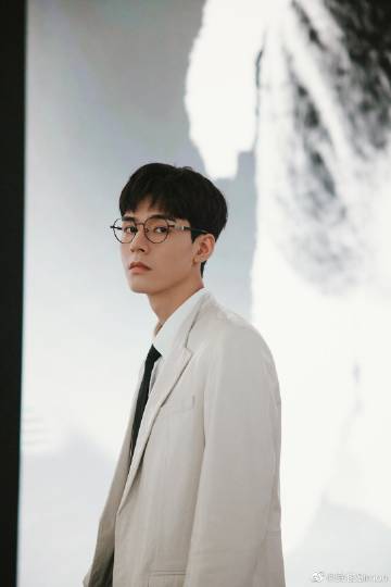 龚俊经纪人15962573207  怎么跟龚俊合作  龚俊代言  龚俊商业合作
