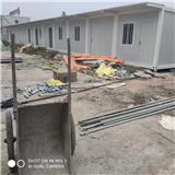 供應工地辦公活動房 彩鋼圍擋 住人打包箱房制作