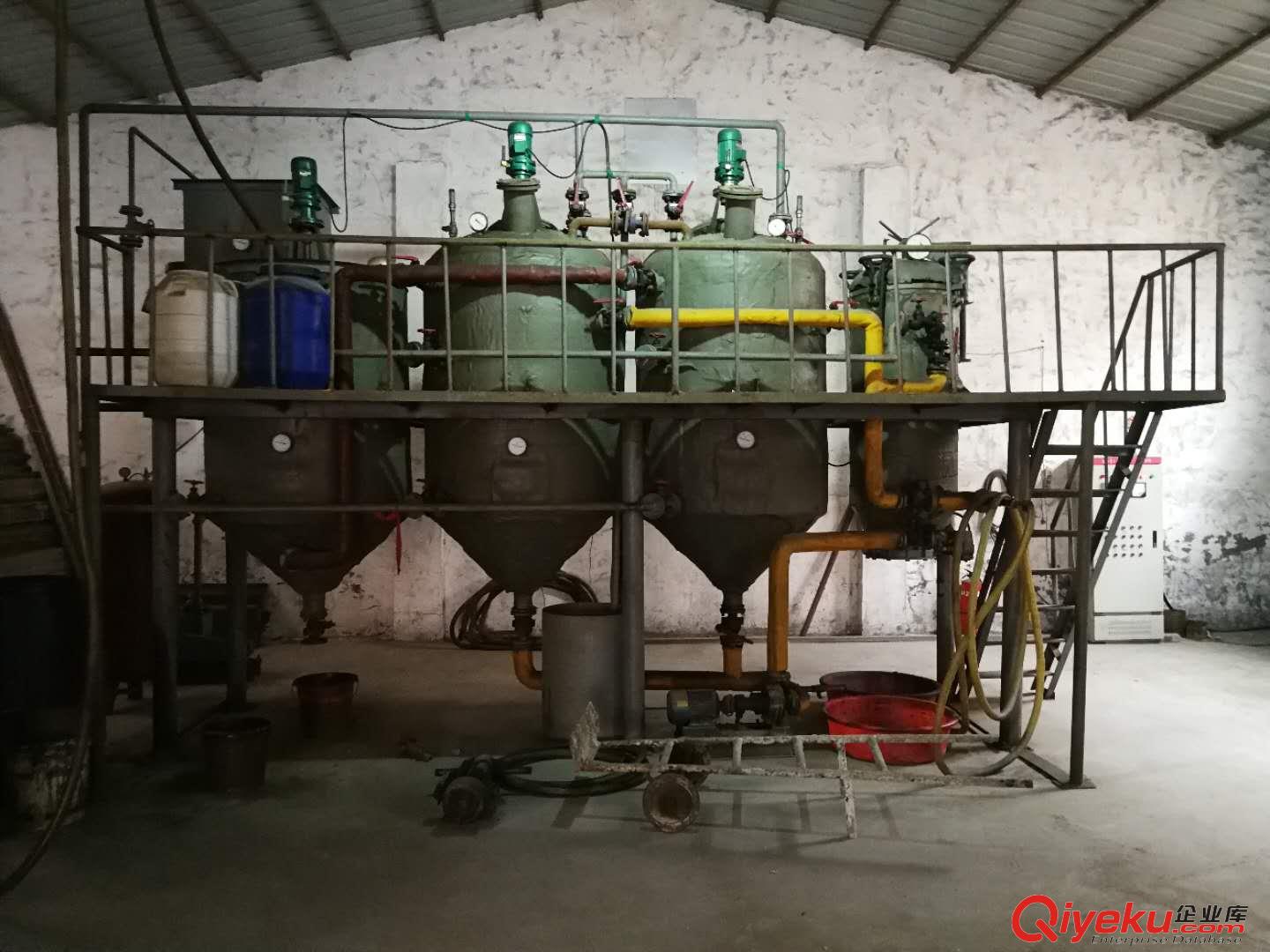 不用酸堿洗布油去味脫色技術