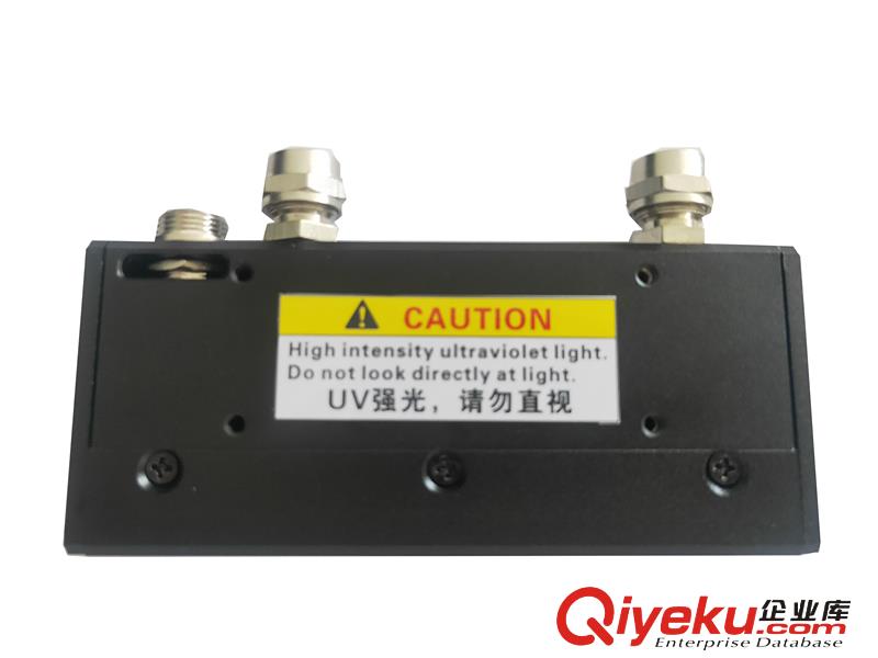 UV膠水固化設(shè)備原始圖片3