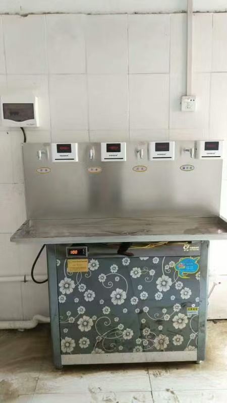 四龍頭冰熱型校園直飲水機水控機