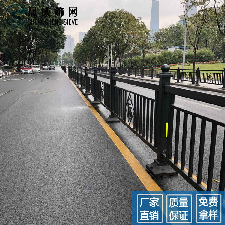 市政護(hù)欄去哪買-惠州公路防護(hù)欄桿-韶關(guān)做港式護(hù)欄的廠家