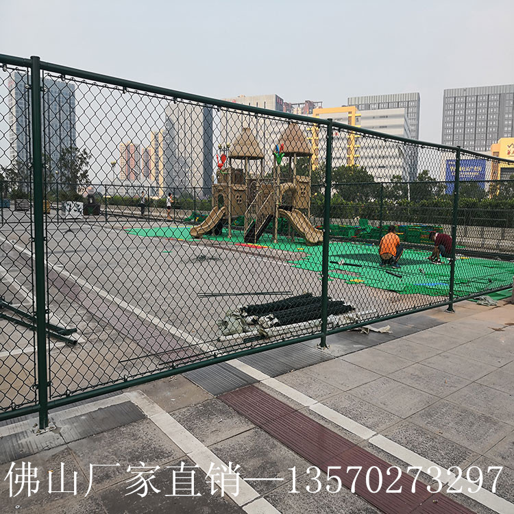 珠海球場圍墻帶門定制 佛山高速公路防拋網(wǎng)價格 耐用鐵絲防護網(wǎng)