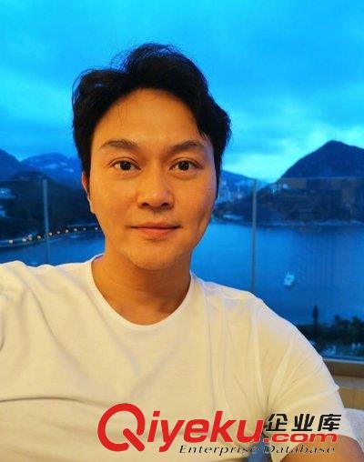 汪峰經紀人，汪峰經紀公司，汪峰簽約公司  汪峰經紀人：飛飛