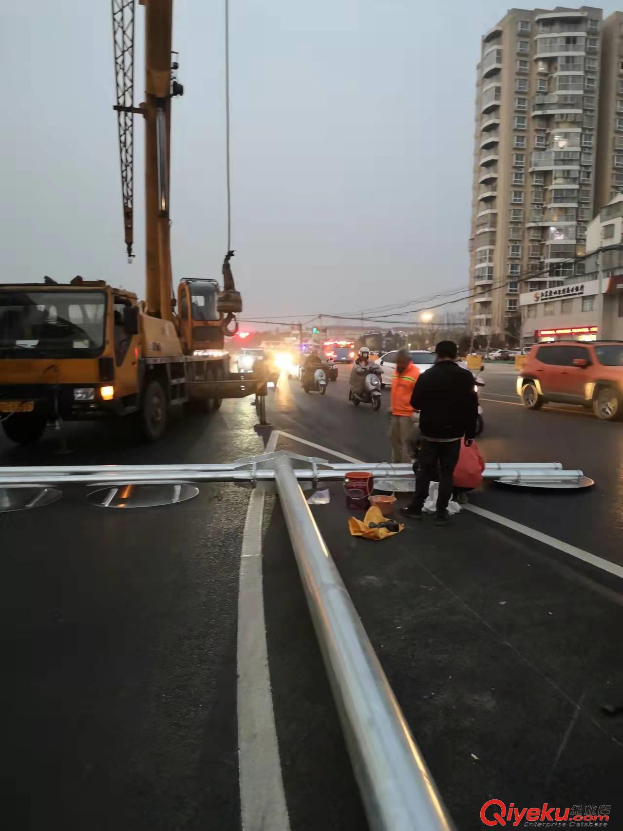 供應南京道路劃線2022目賞地下車庫停車場導視和功能