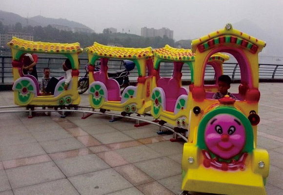 托馬斯小火車_軌道火車_兒童游樂設備