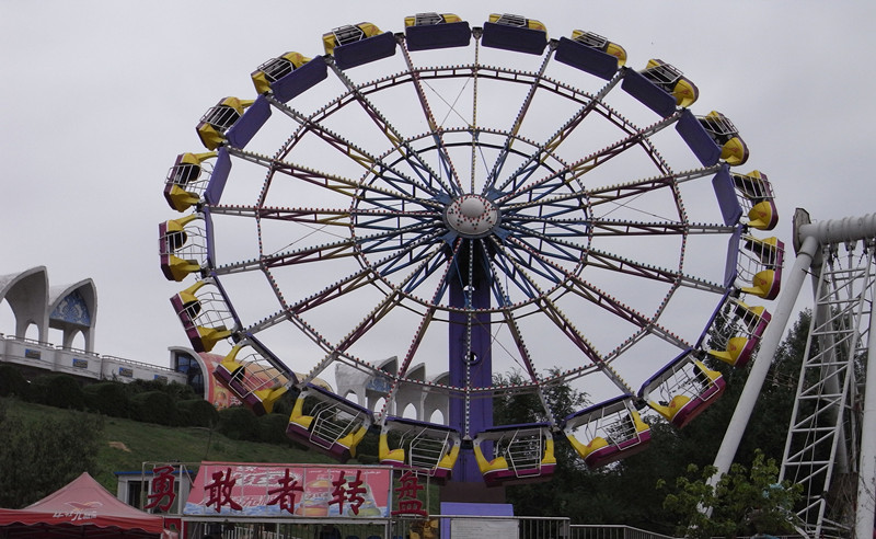 音樂轉(zhuǎn)盤_轉(zhuǎn)盤游樂設(shè)備_游樂設(shè)備廠家