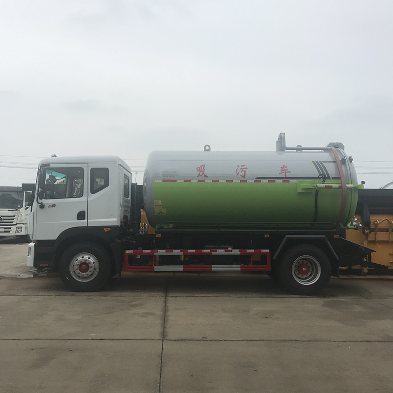 东风D9型吸污车 10立方吸污车 12方吸污车