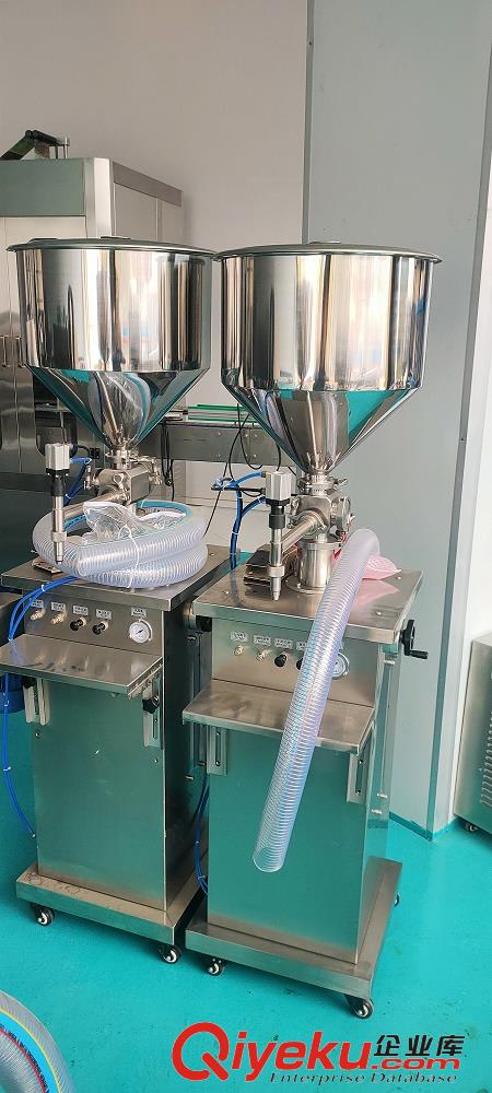熱收縮包裝機(jī)生產(chǎn)廠家 快速單頭灌裝機(jī)