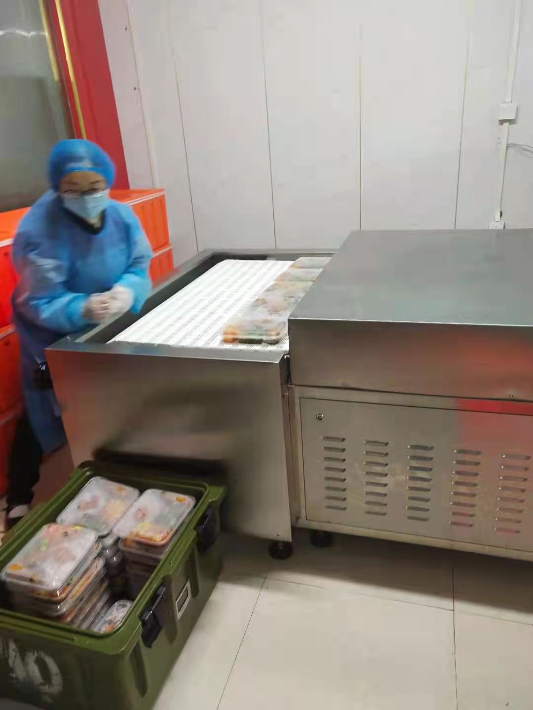 環(huán)保型餐飲快餐盒飯微波加熱滅v菌設(shè)備供應(yīng)商原始圖片3